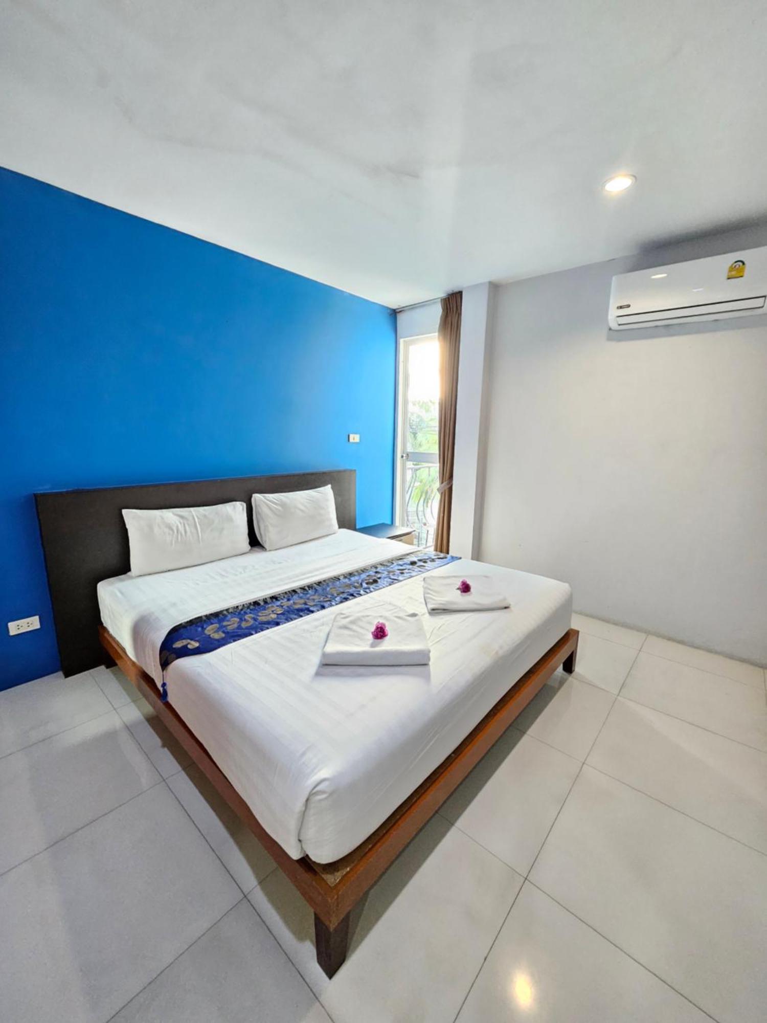 La Xenia Hotel Kata Beach Exterior photo